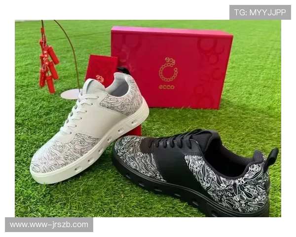 高尔夫球鞋的选择与保养技巧提升球场表现的必备装备 高尔夫球鞋的选择与保养技巧提升球场表现的必备装备